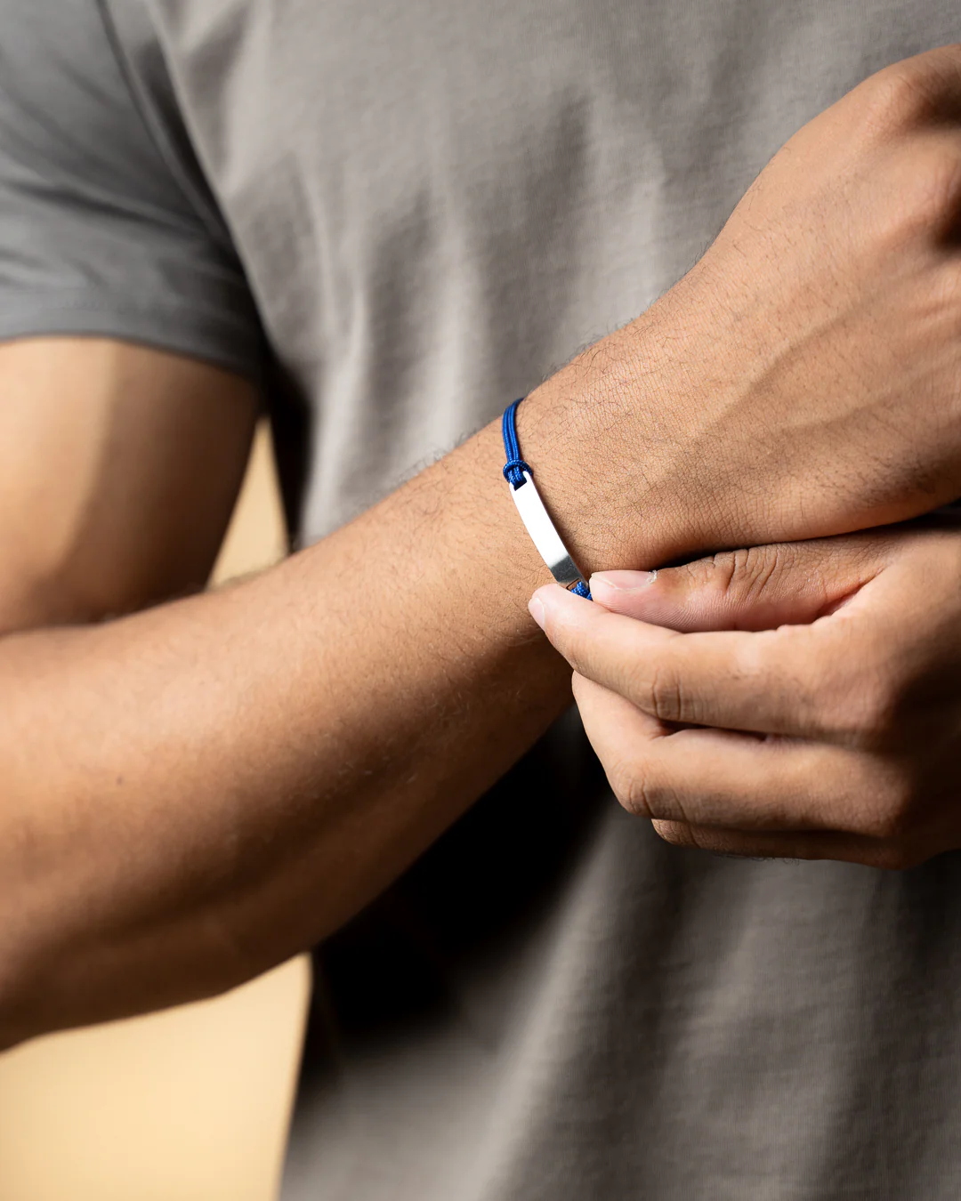 Blue nylon bracelet with an engraving plate - Image 4