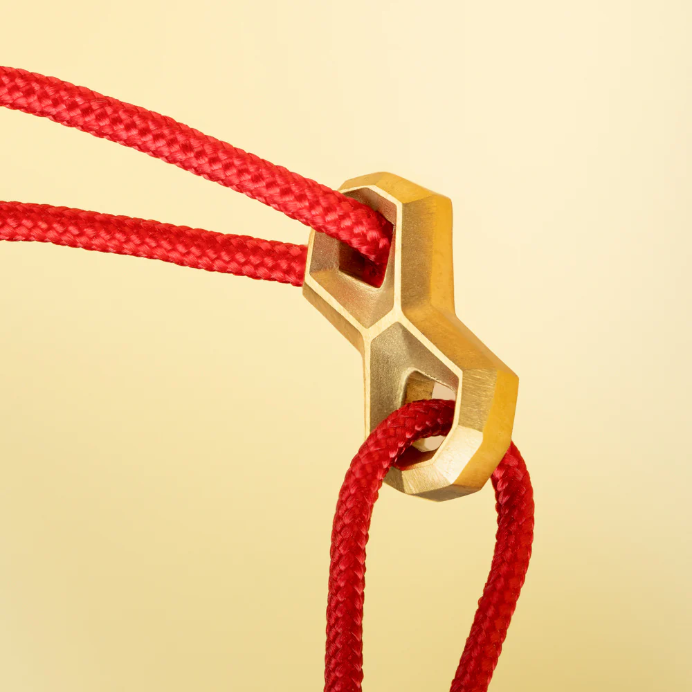 Red nylon bracelet with a titanium infinity sign - Image 4
