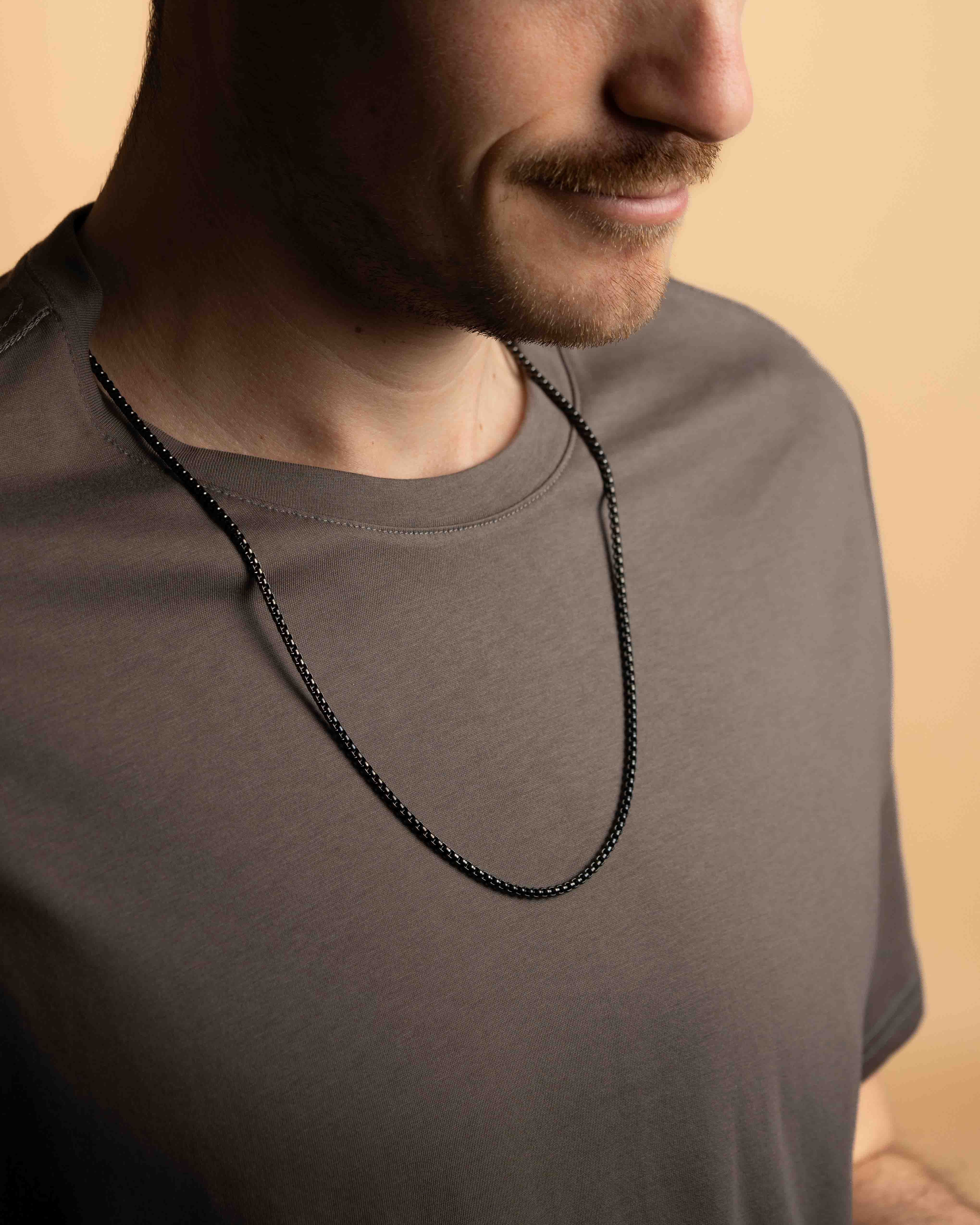 3mm Box chain necklace with a black finish - Image 2