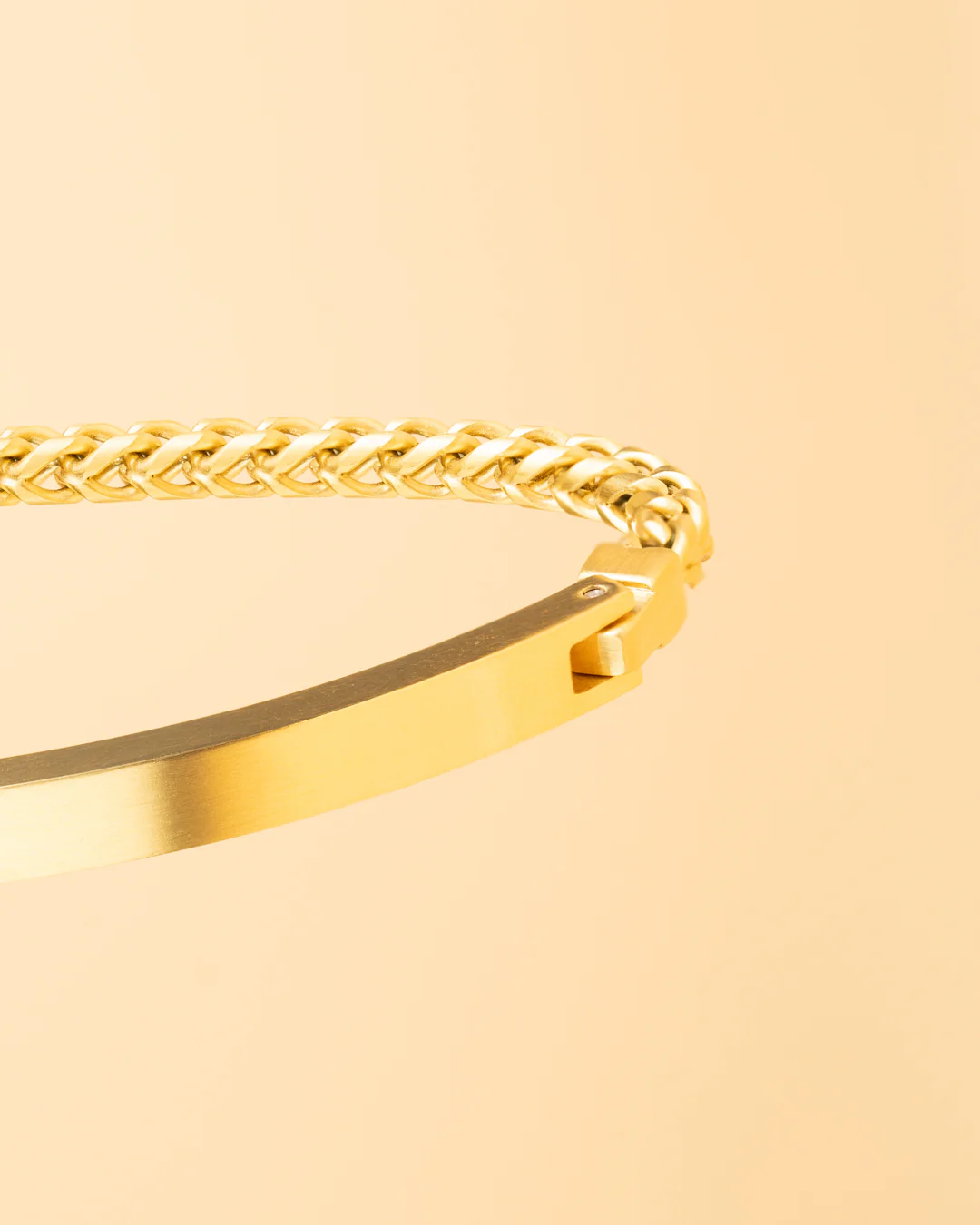 3mm foxtail bracelet in stainless steel with gold-plated finish - Image 2