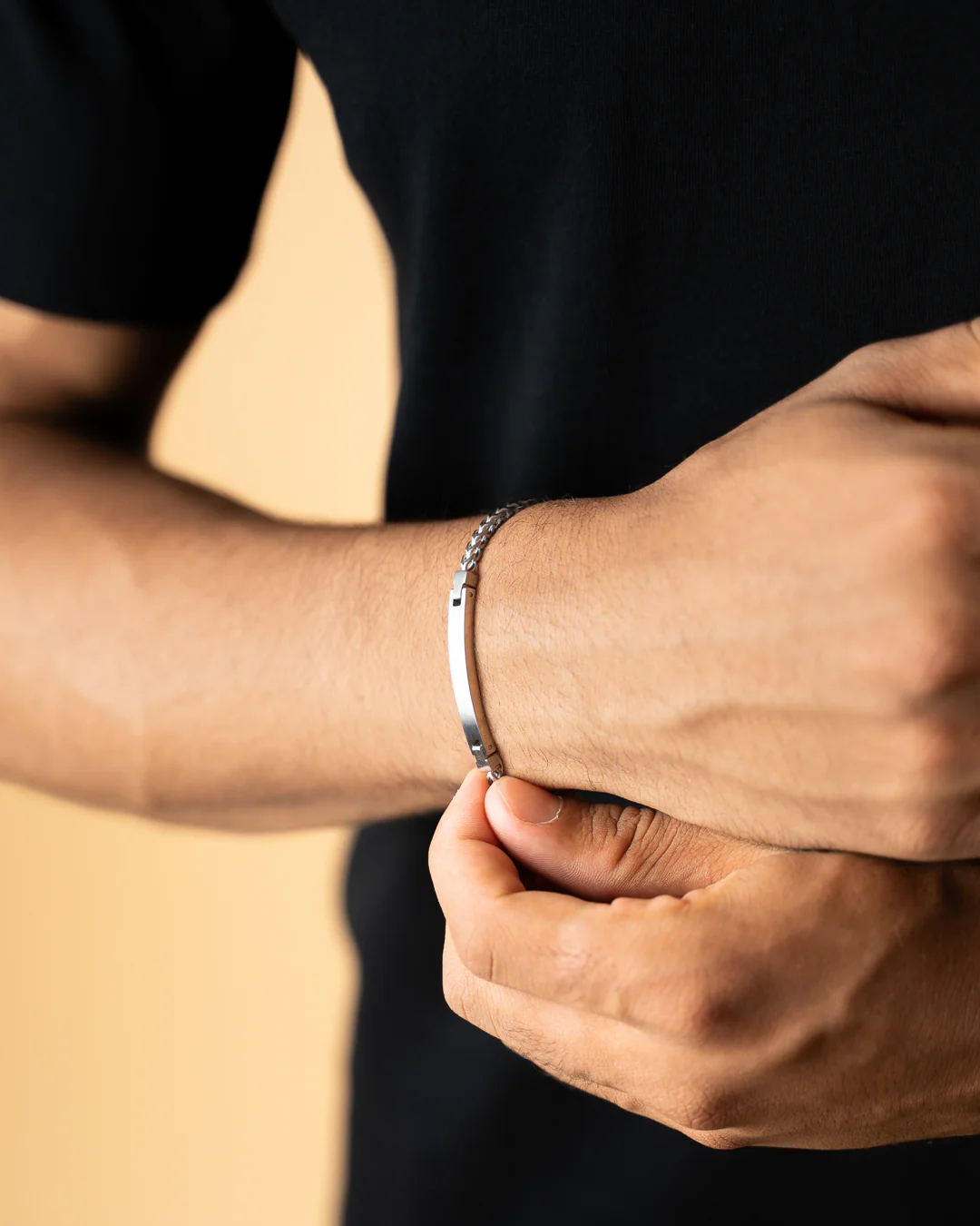 3mm foxtail bracelet in stainless steel with silver finish - Image 4