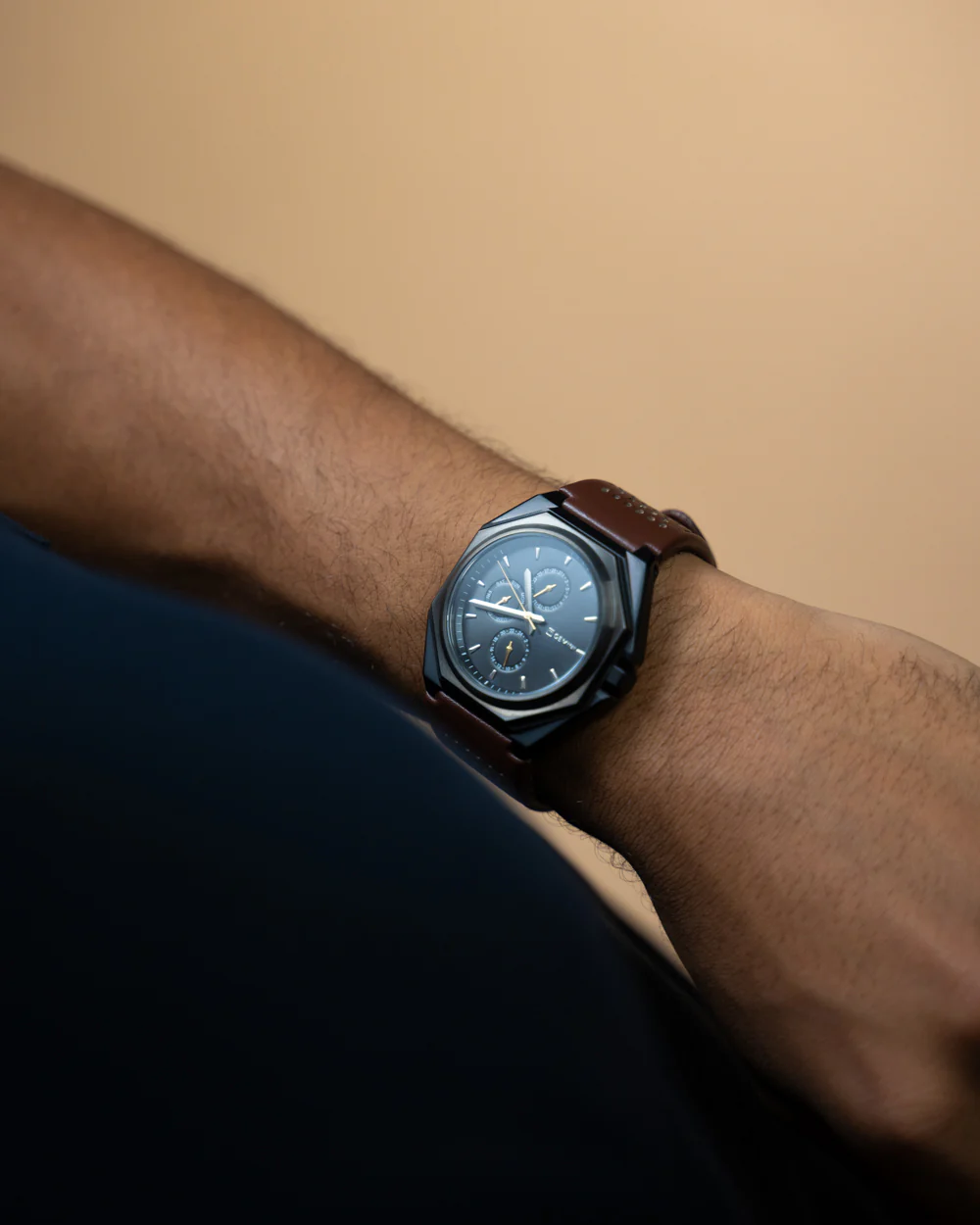 44mm dark grey steel watch with brown Italian leather strap - Image 6