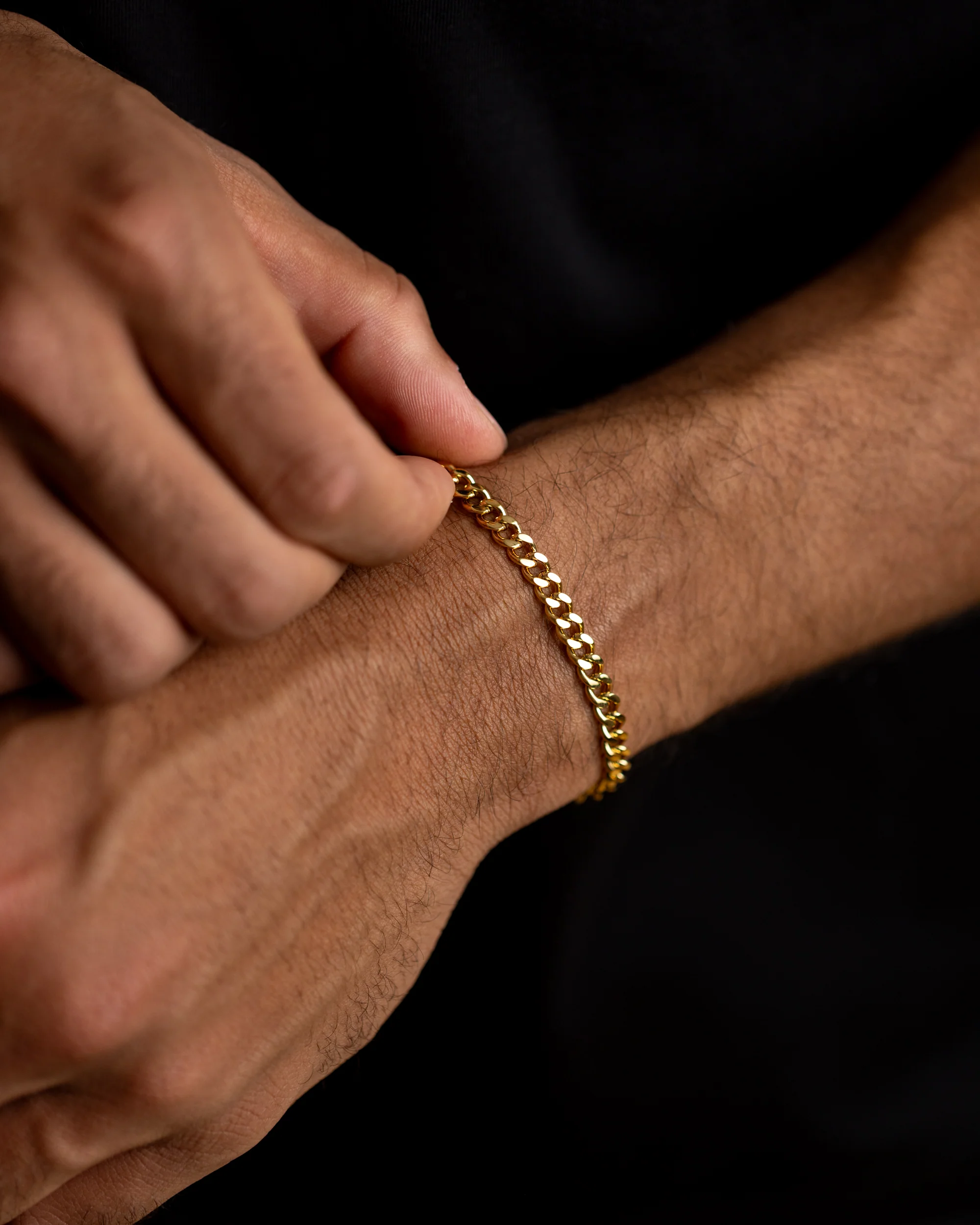 5mm Cuban chain bracelet with golden finish - Image 3