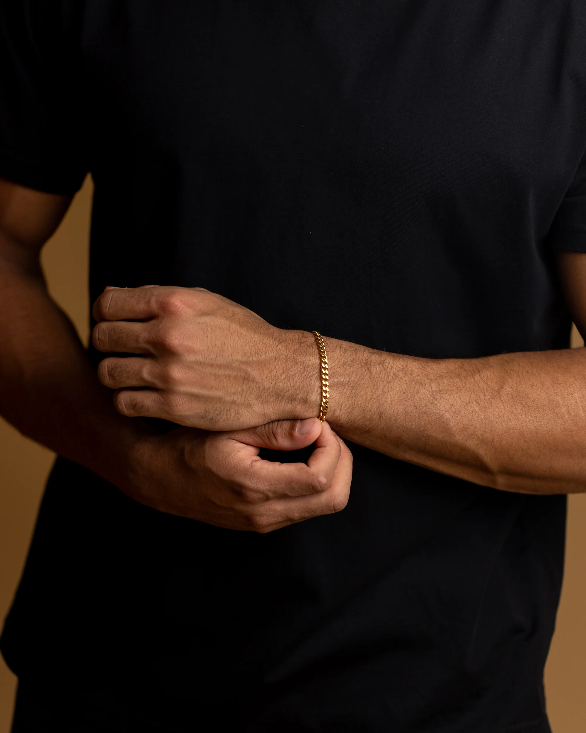 5mm Cuban chain bracelet with golden finish - Image 4