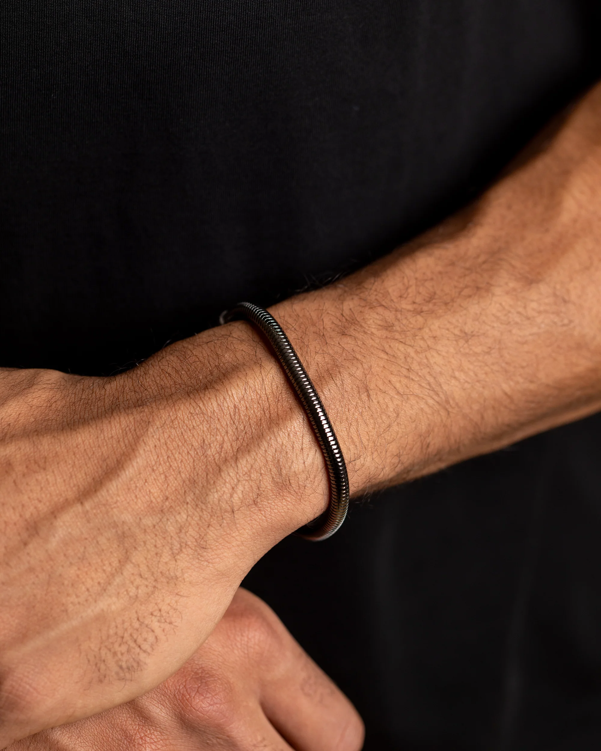 5mm Snake chain bracelet with black finish - Image 3