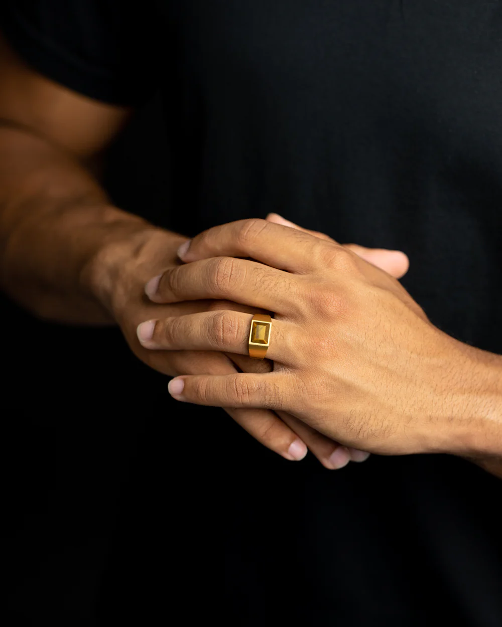 18k gold plated Titanium signet ring with Tiger Eye stone - Image 4
