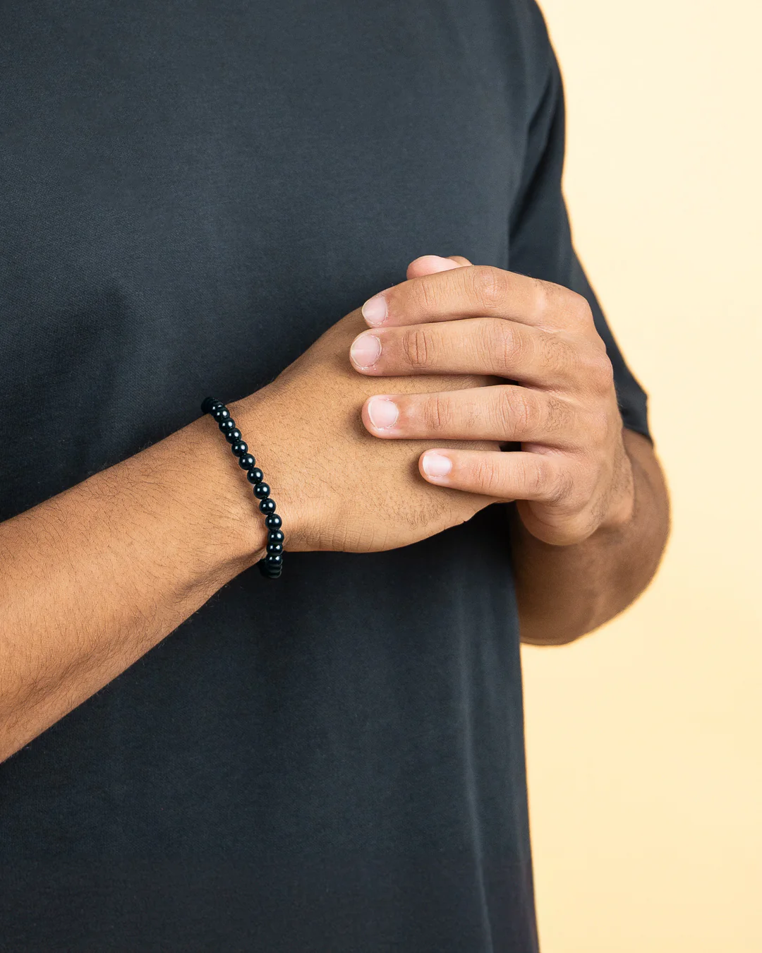 Bracelet with 6mm Onyx stone and black spacer - Image 3