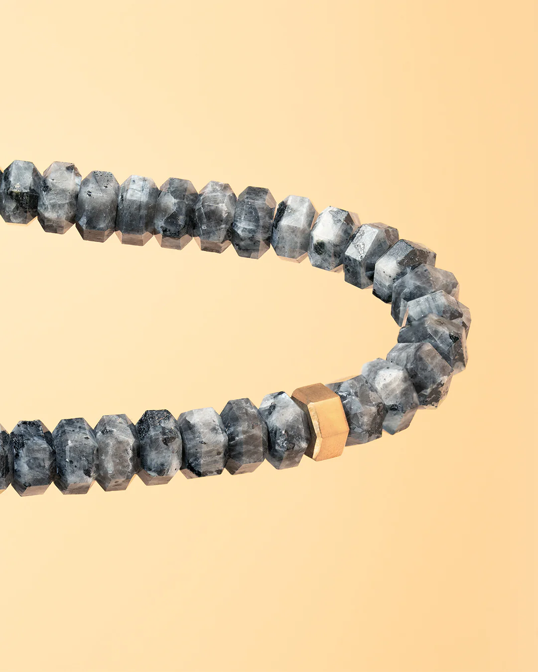 Exclusive bracelet with hand-cut Larvikite stone and 18k gold plating - Image 4