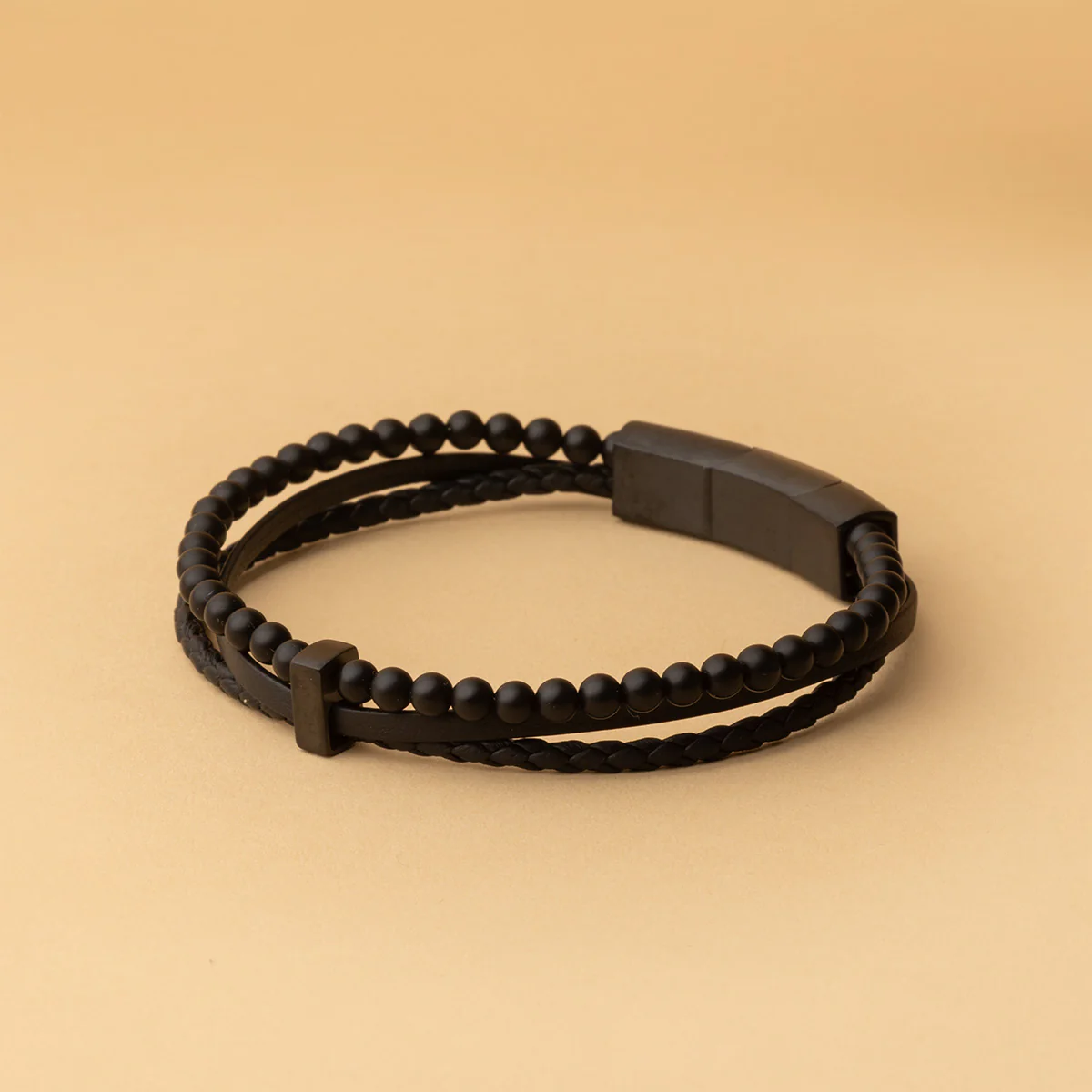 New triple bracelet with black Italian leather and agate stone