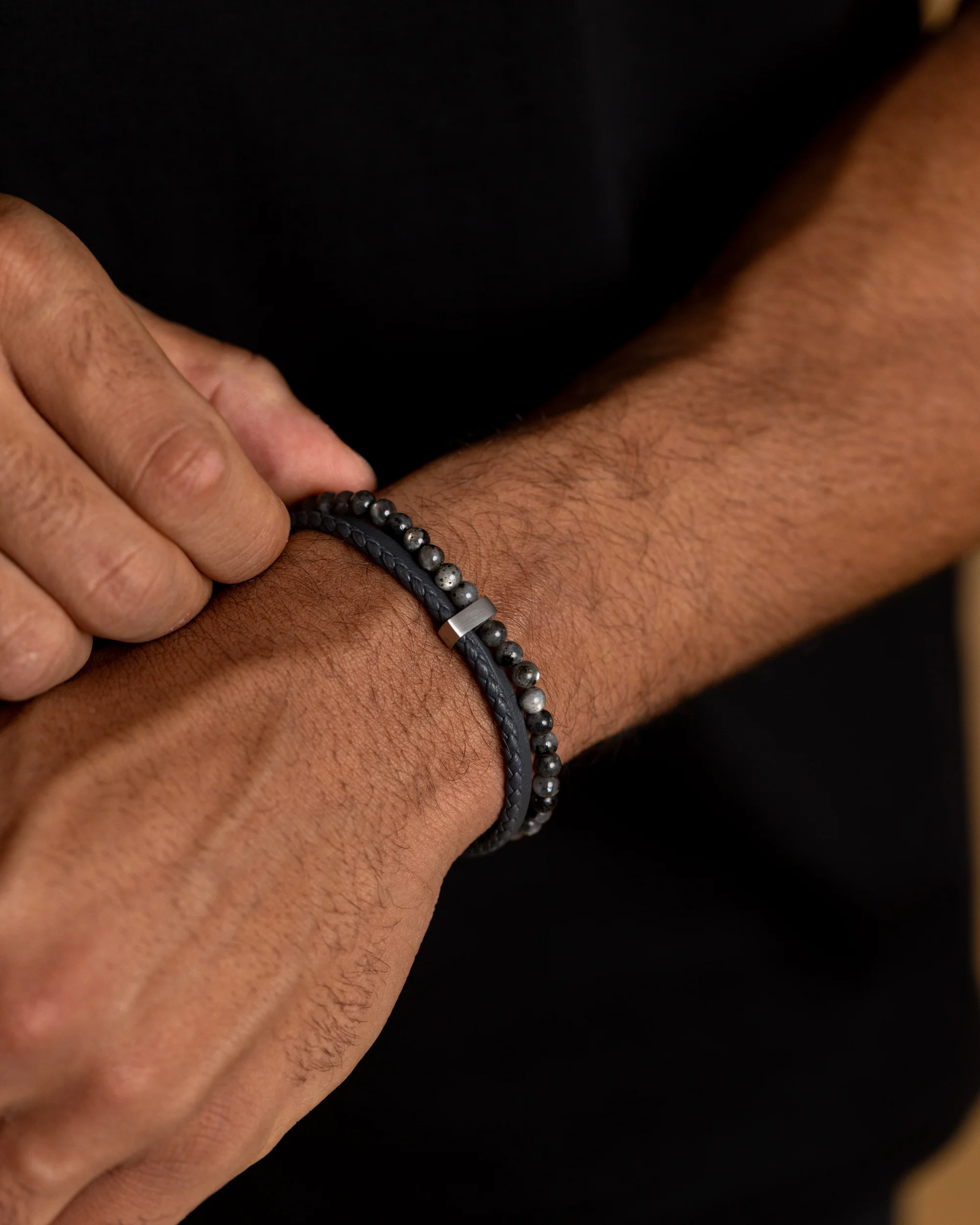 New triple bracelet with Italian leather and Norwegian grey stone - Image 3