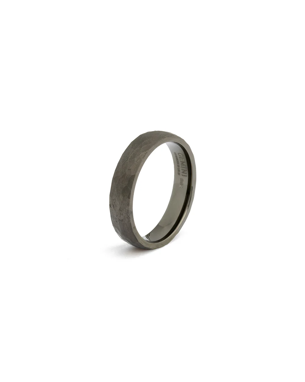5mm Titanium ring with faceted black finish - Image 5