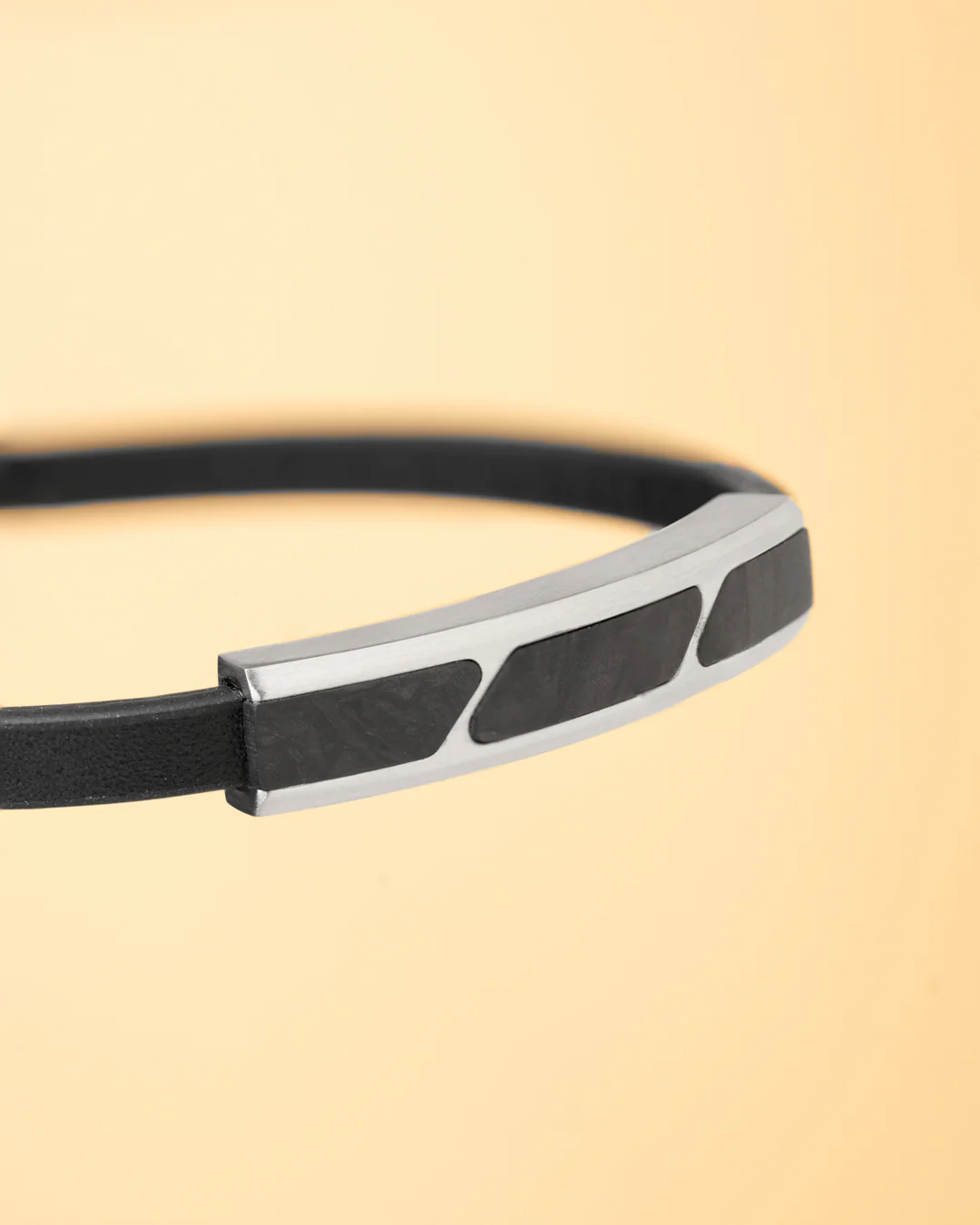 Black leather bracelet with forged carbon - Image 2