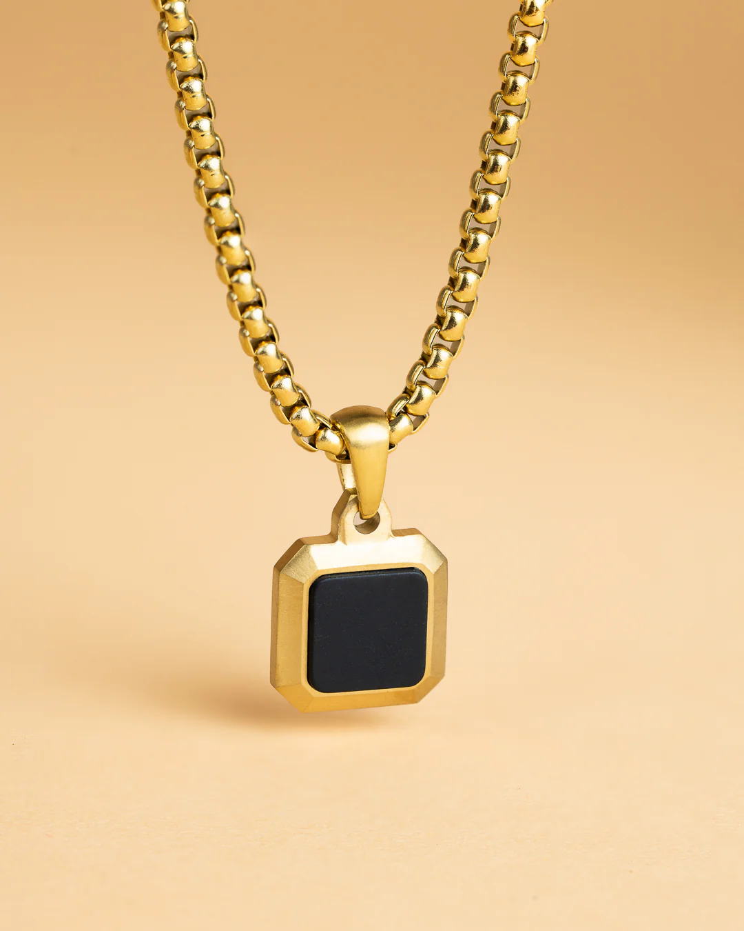Titanium/Steel necklace with an 18kt gold finish and Black Agate stone - Image 3