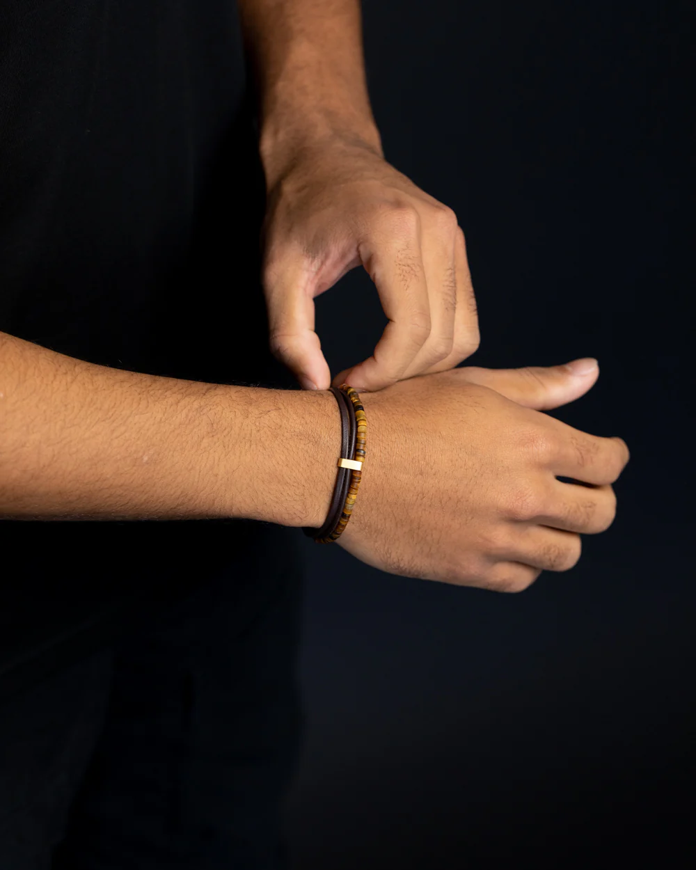 Triple bracelet with Italian leather and 2mm Tiger Eye stones - Image 3