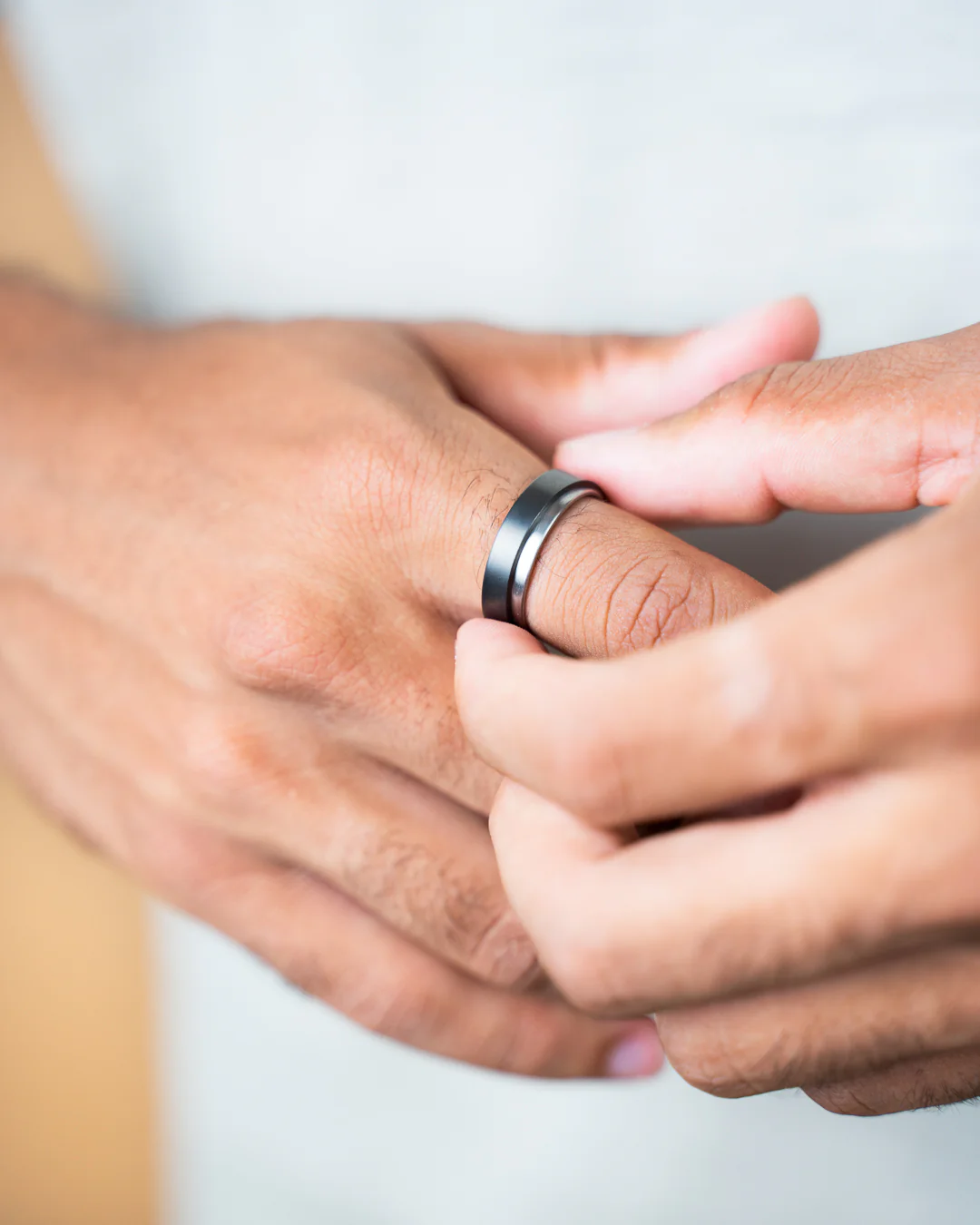 Two-toned titanium ring - Image 4