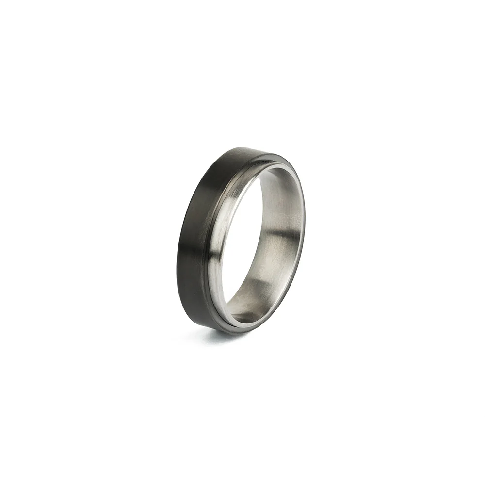 Two-toned titanium ring - Image 7